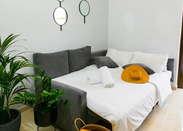 Apartment #avant_garde #beach 2',downtown 5'